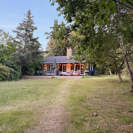 Сasa de vacaciones Log With Annexe And Natural Garden Vejby Strand